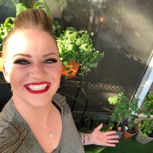 Meet your Posher, Sarah